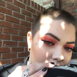 Meet your Posher, Haley